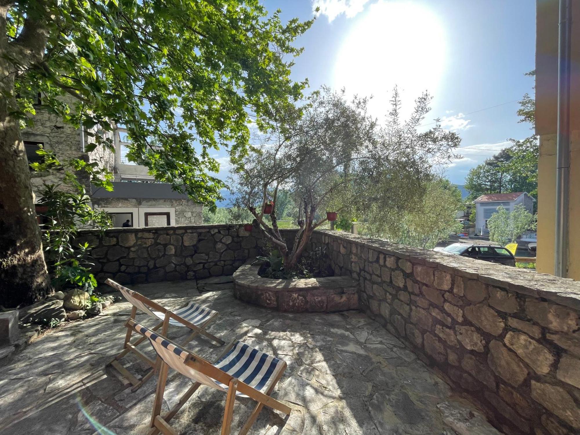Cave Apartment เวียร์ปาซาร์ ภายนอก รูปภาพ